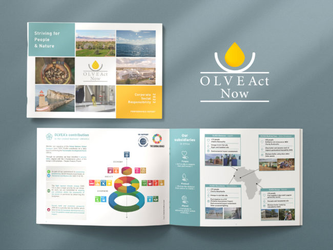 Opened and closed landscape magazine mock-up